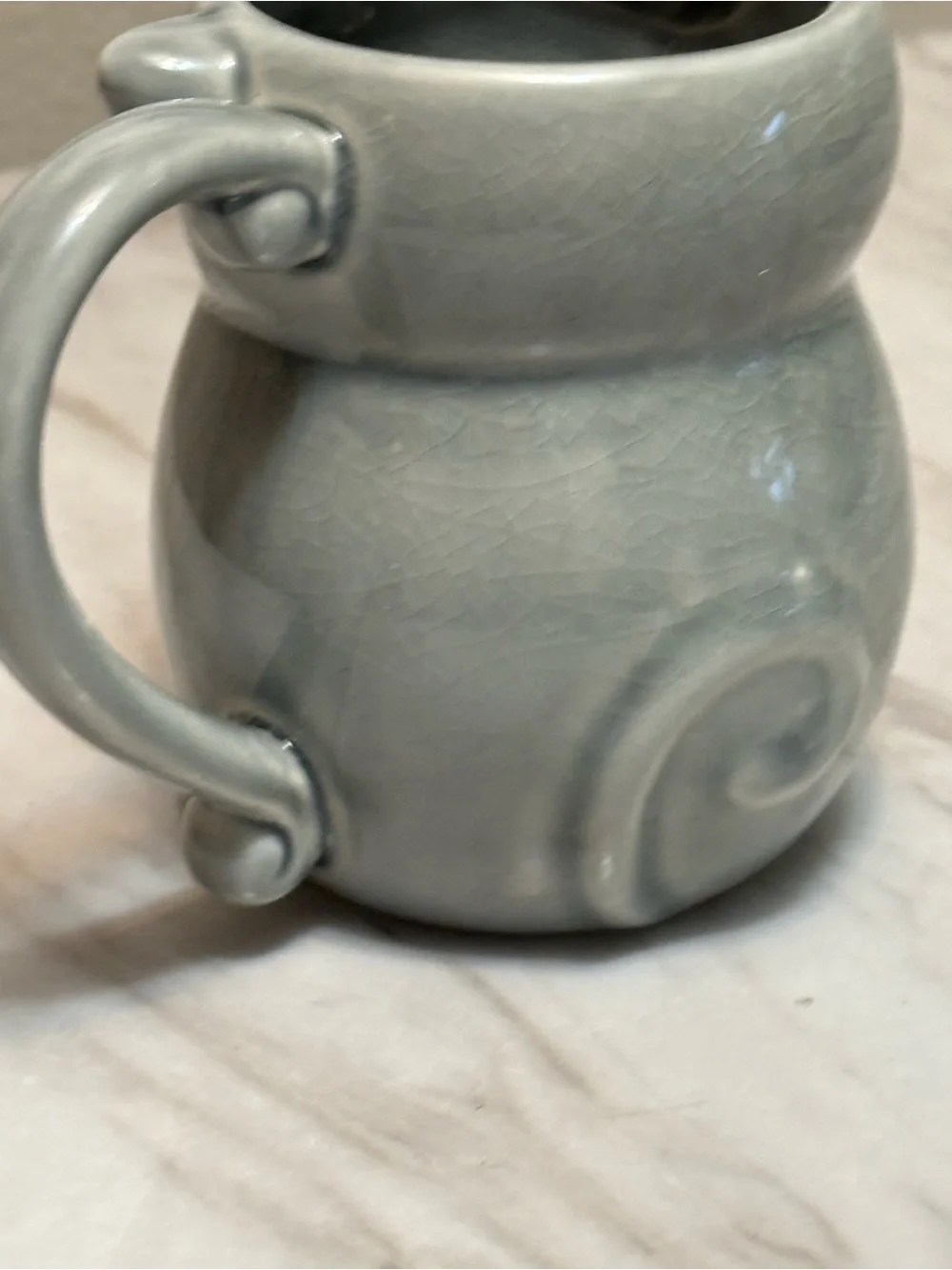 Pier 1 grey smiley Cat coffee mug 4 1/2” height